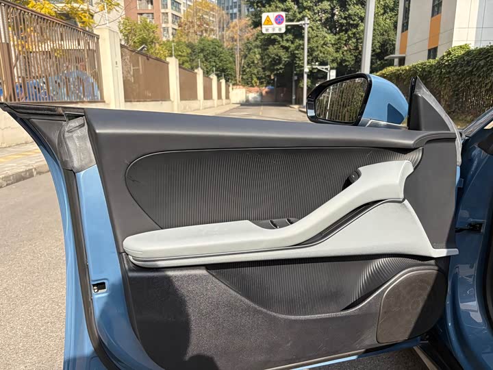 Фото 6 - Nio ET5