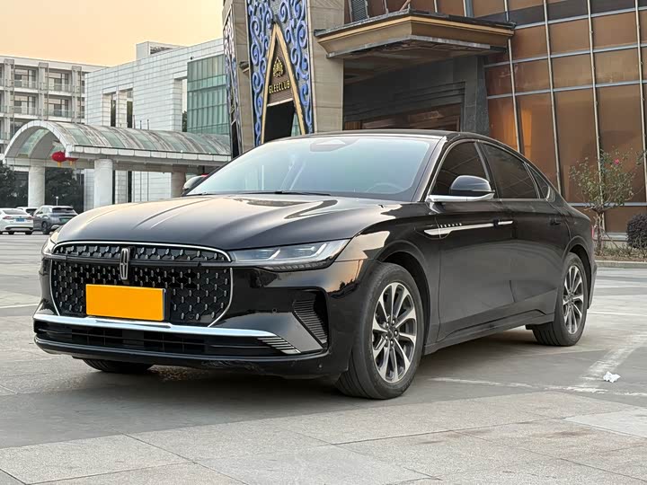 Фото 1 - Lincoln Z (Zephyr)