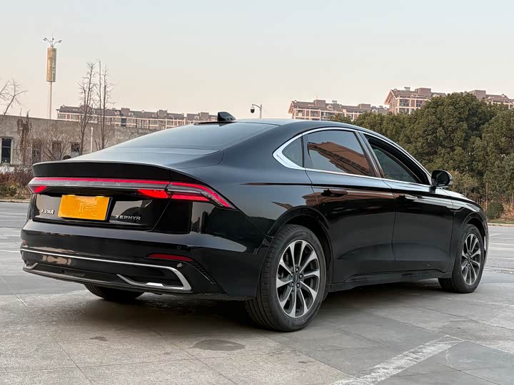 Фото 8 - Lincoln Z (Zephyr)