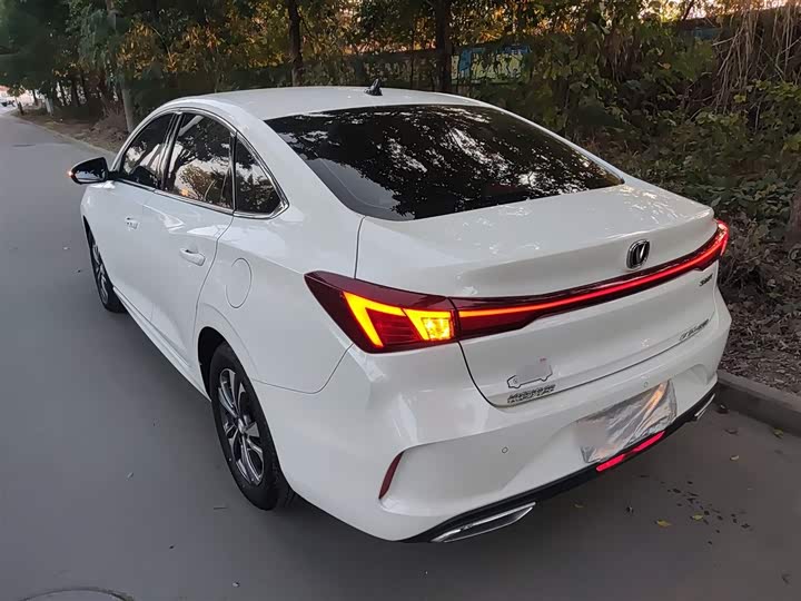 Фото 5 - Changan Eado Plus