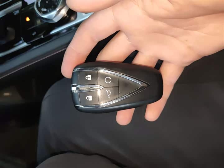 Фото 9 - Changan Eado Plus