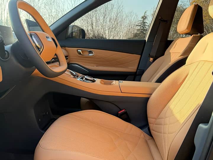 Фото 4 - Geely Galaxy Starship 7