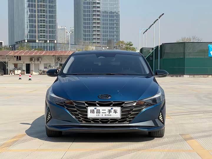 Фото 2 - Hyundai Elantra N line