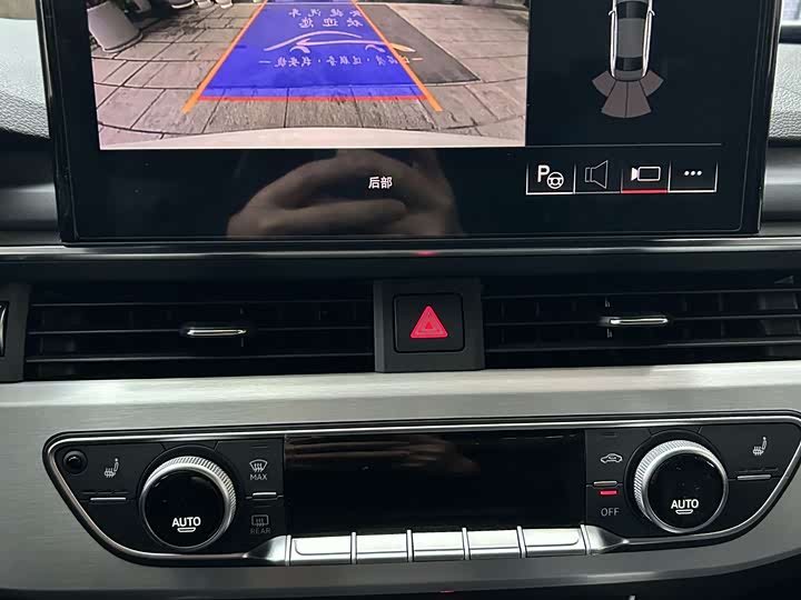 Фото 3 - Audi A4L