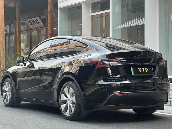 Фото 7 - Tesla Model Y