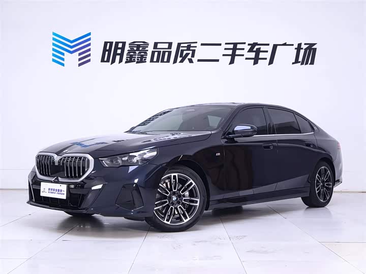 Фото 2 - BMW 5 Series