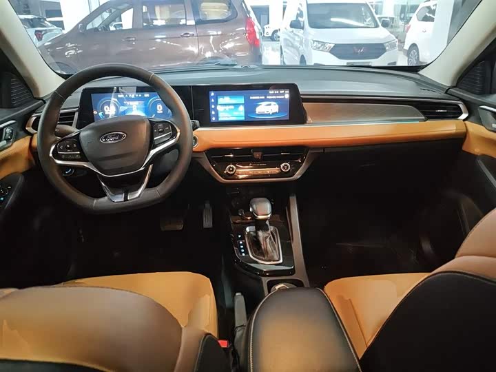 Фото 9 - Ford Escort