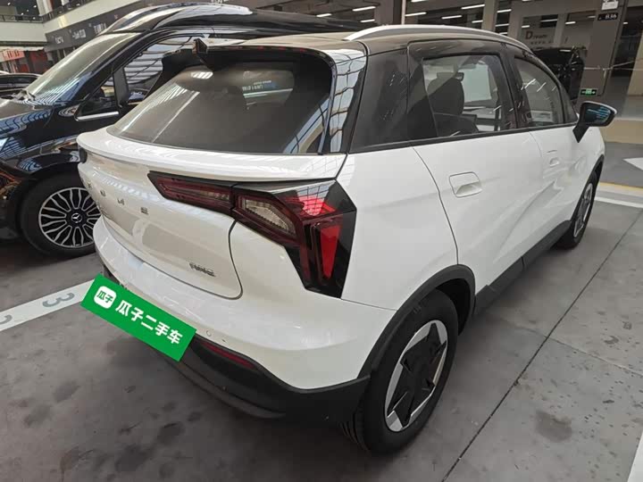 Фото 7 - Geely Geometry E Firefly