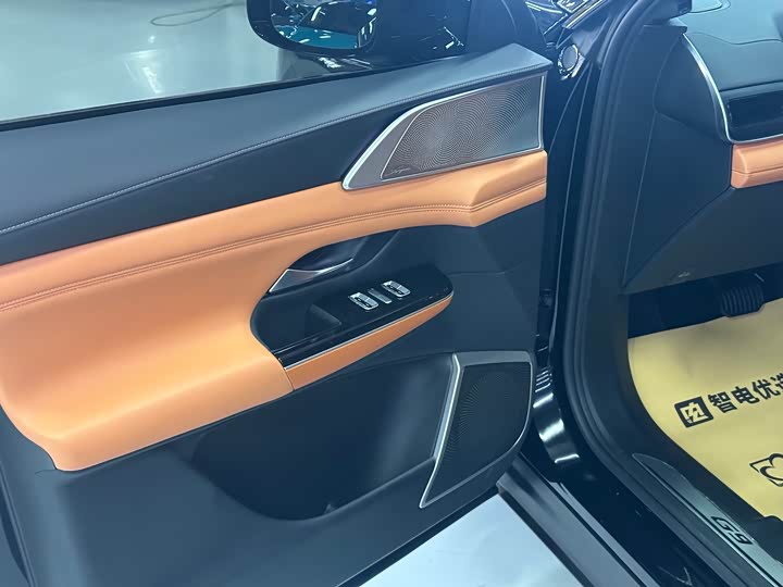 Фото 9 - XPeng G9