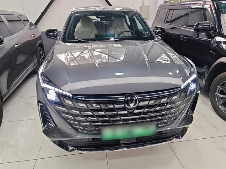 Фото 3 - Changan UNI-Z Hybrid