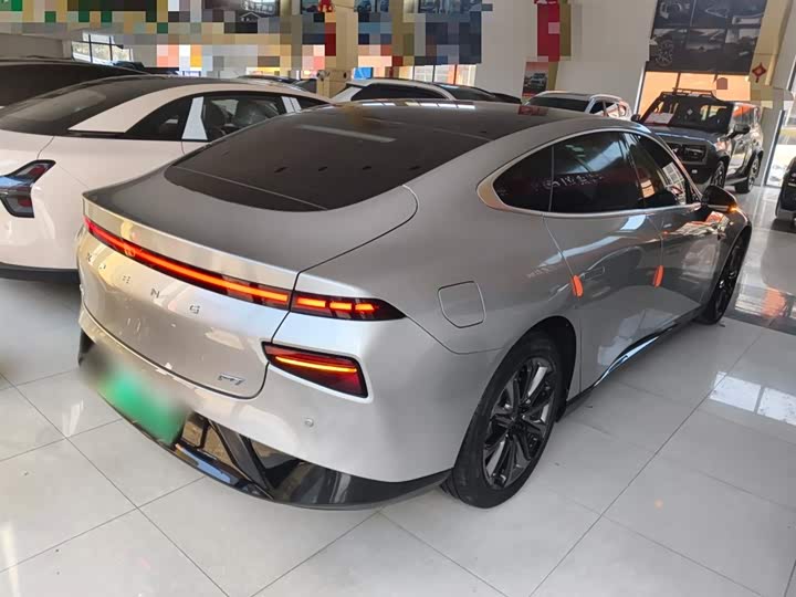 Фото 7 - XPeng P7