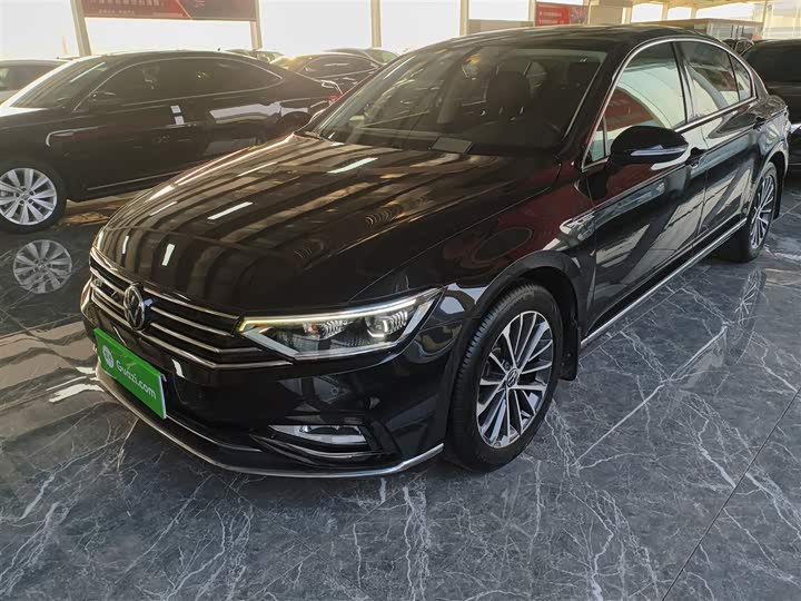 Фото 2 - Volkswagen Magotan