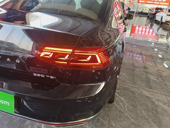 Фото 8 - Volkswagen Magotan