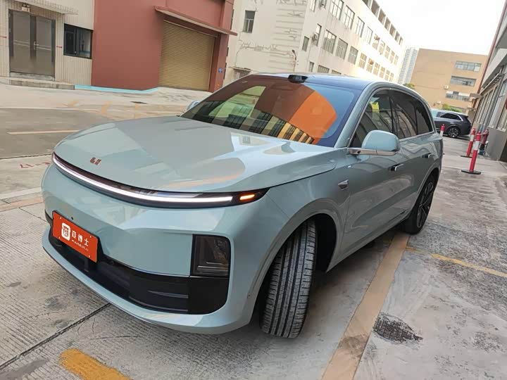 Фото 1 - LiXiang L6