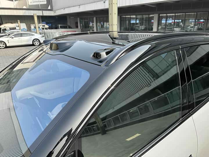 Фото 7 - Nio ES6