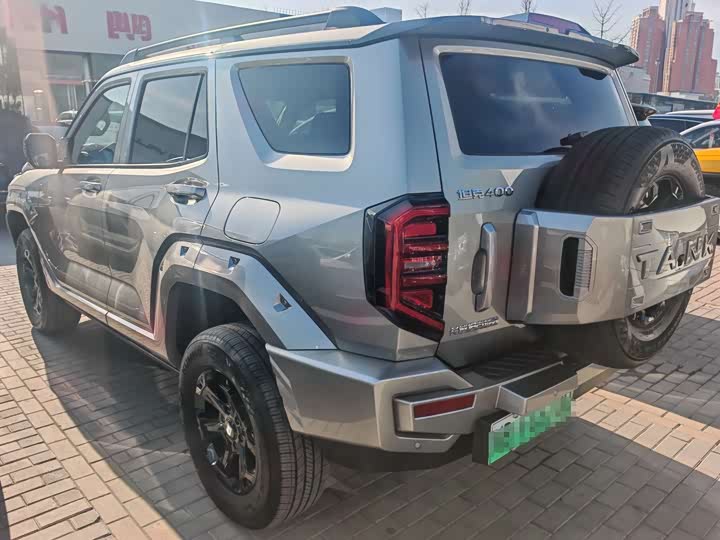 Фото 3 - Tank 400 Hybrid