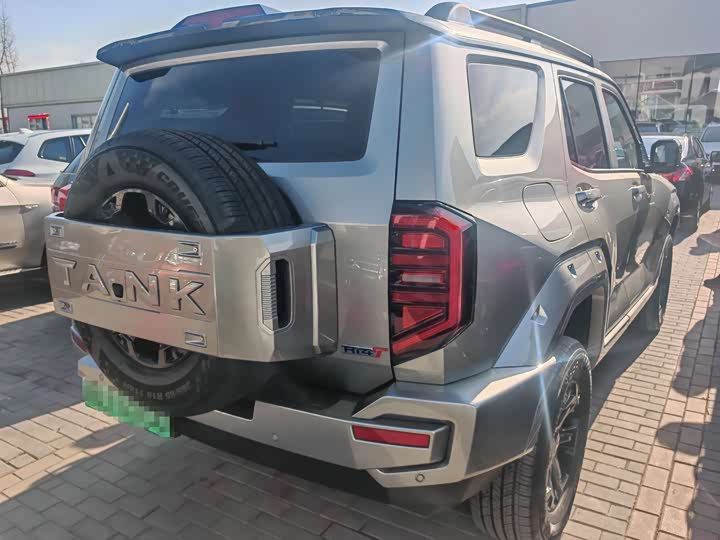 Фото 4 - Tank 400 Hybrid