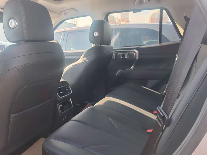 Фото 8 - Tank 400 Hybrid