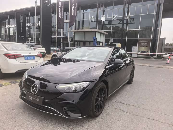 Фото 1 - Mercedes-Benz EQE