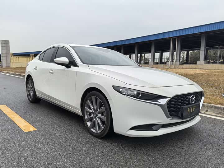 Фото 3 - Mazda 3 (Axela)