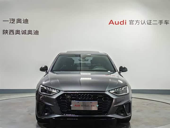 Фото 2 - Audi A4L