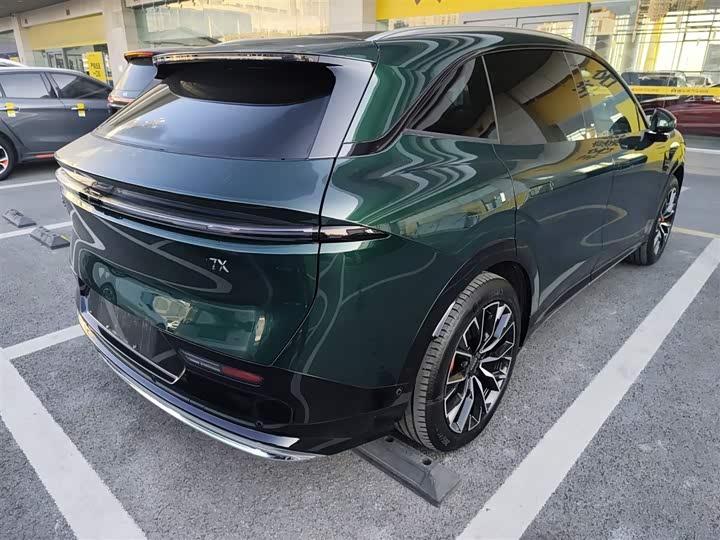 Фото 7 - Zeekr 7X