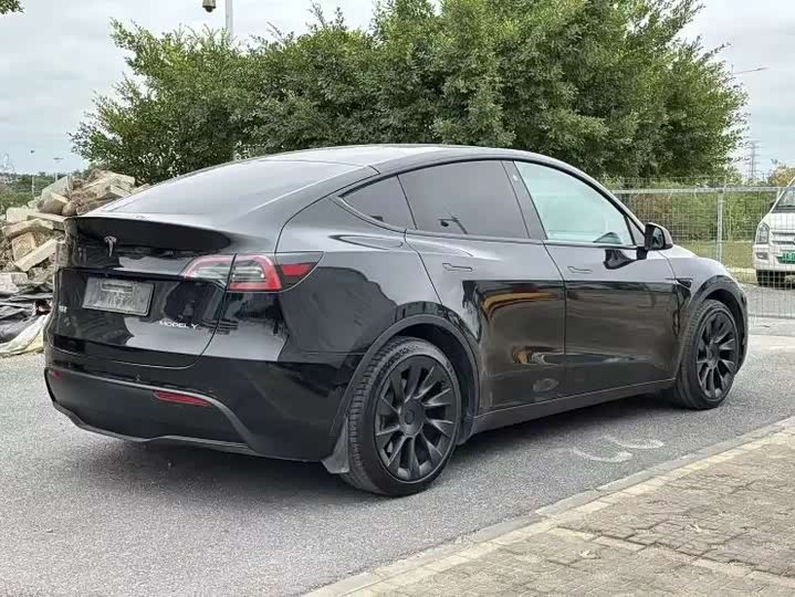 Фото 5 - Tesla Model Y