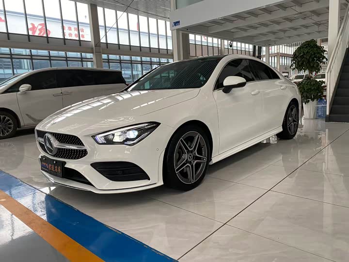 Фото 1 - Mercedes-Benz CLA-Class