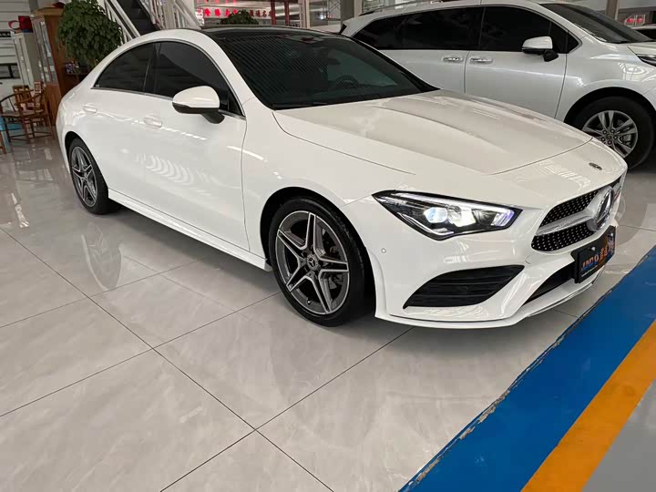 Фото 3 - Mercedes-Benz CLA-Class