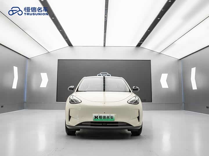 Фото 2 - Geely Galaxy Geome