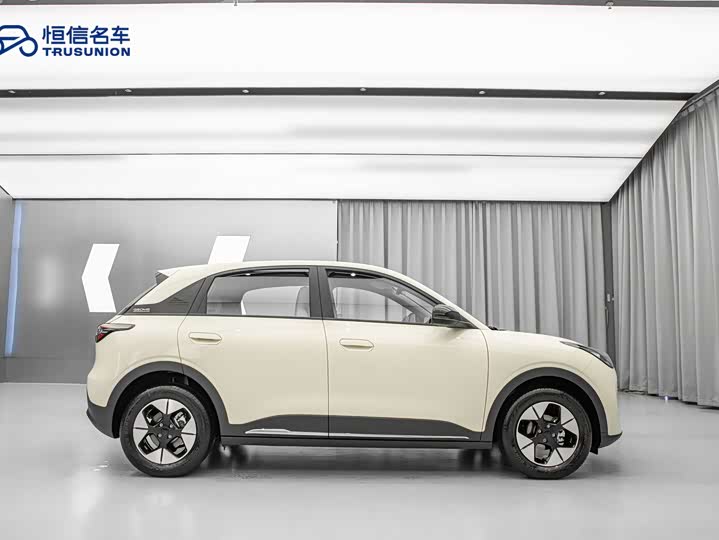 Фото 3 - Geely Galaxy Geome