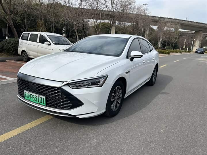 Фото 1 - BYD Qin Plus