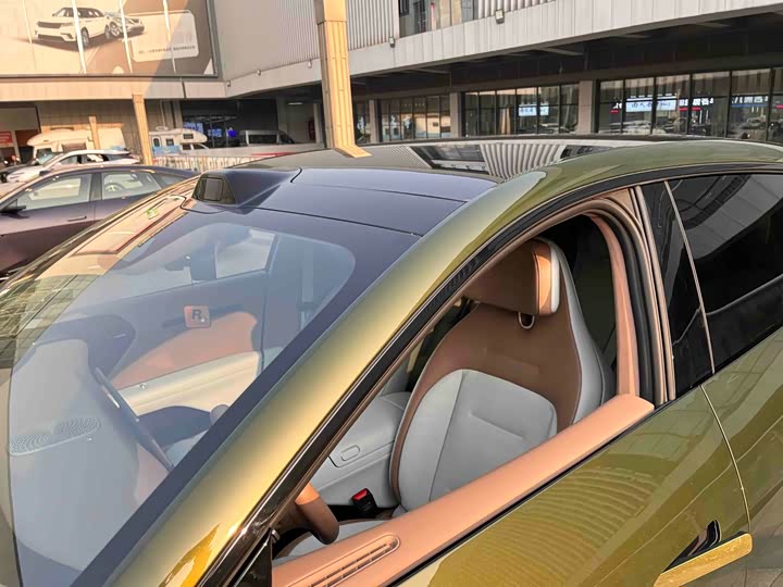 Фото 6 - Avatr 07