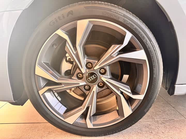 Фото 5 - Audi A3