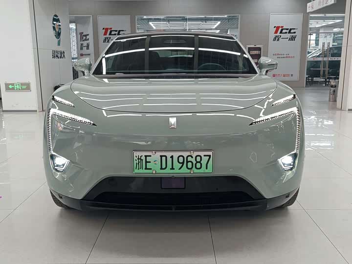 Фото 2 - Avatr 11