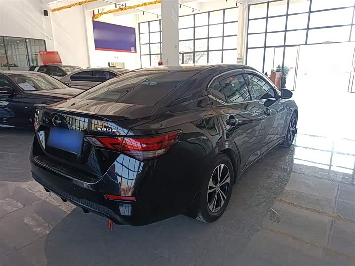 Фото 7 - Nissan Sylphy