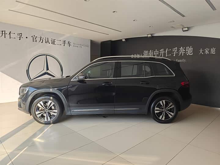 Фото 4 - Mercedes-Benz GLB-Class