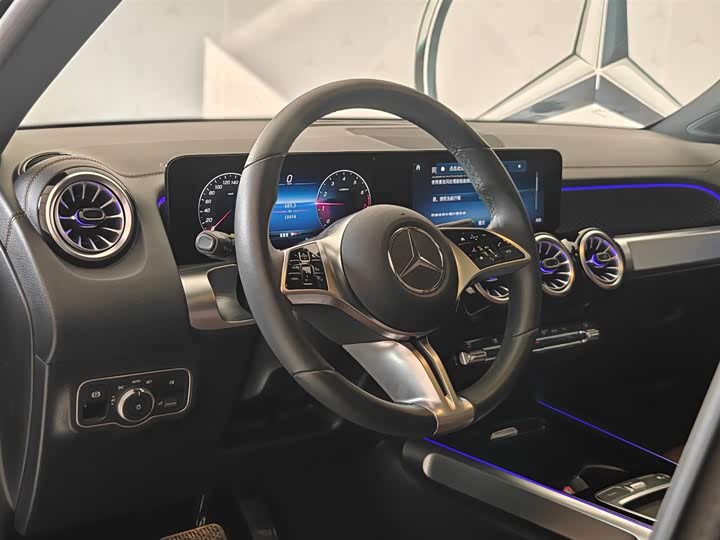 Фото 6 - Mercedes-Benz GLB-Class