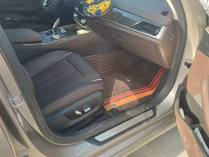 Фото 8 - BMW 5 Series