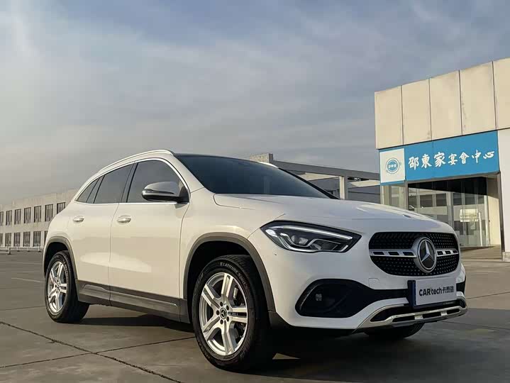 Фото 3 - Mercedes-Benz GLA-Class