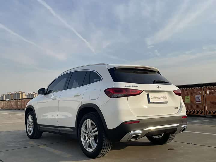 Фото 7 - Mercedes-Benz GLA-Class