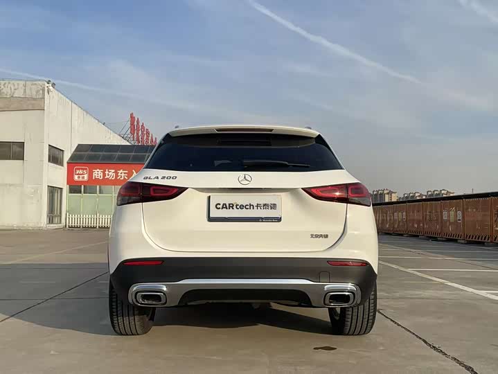 Фото 8 - Mercedes-Benz GLA-Class