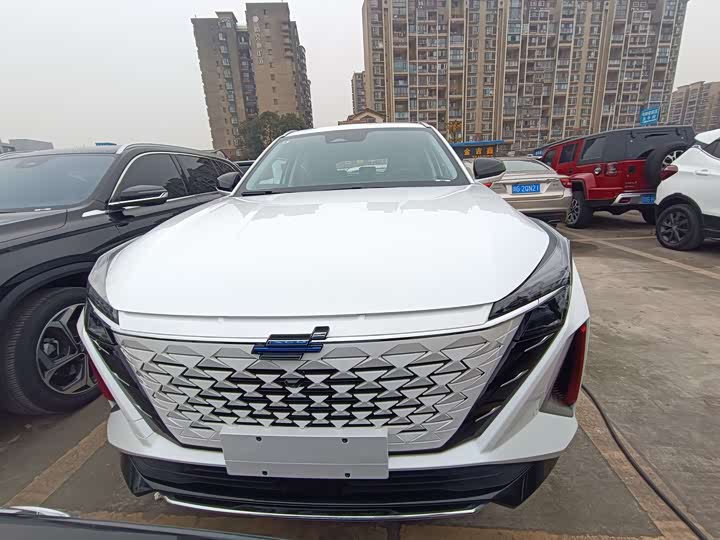 Фото 2 - Changan Oshan Z6