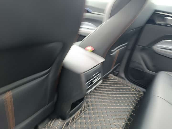 Фото 4 - Changan Oshan Z6