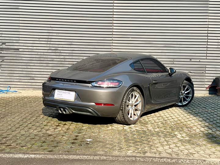 Фото 4 - Porsche 718