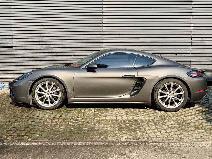 Фото 6 - Porsche 718