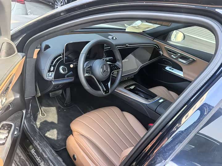 Фото 2 - Mercedes-Benz E-Class Hybrid