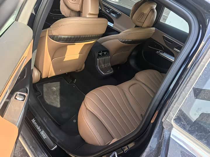 Фото 3 - Mercedes-Benz E-Class Hybrid