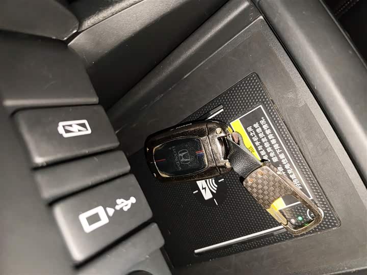 Фото 9 - Honda Elysion