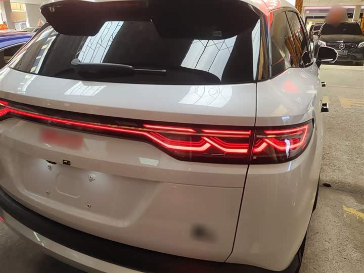 Фото 6 - BYD Song L DM-i Hybrid